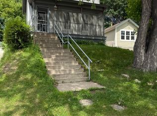 902 Maple St W #2, Stillwater, MN 55082