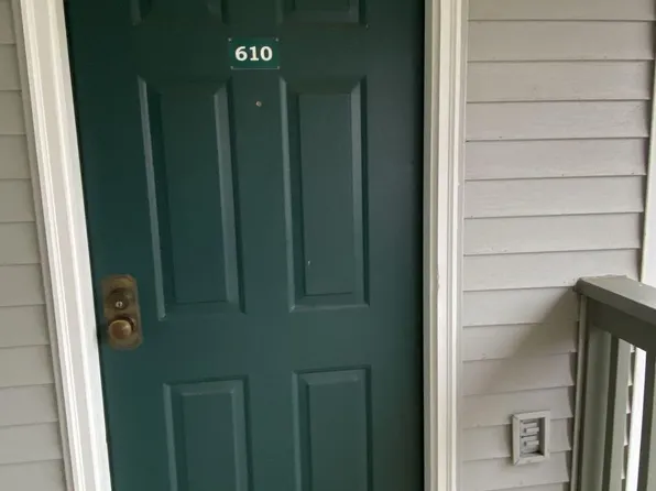 15 S Shafer St APT 610, Athens, OH 45701