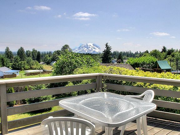 5th image of 9009 67th Avenue Ct E