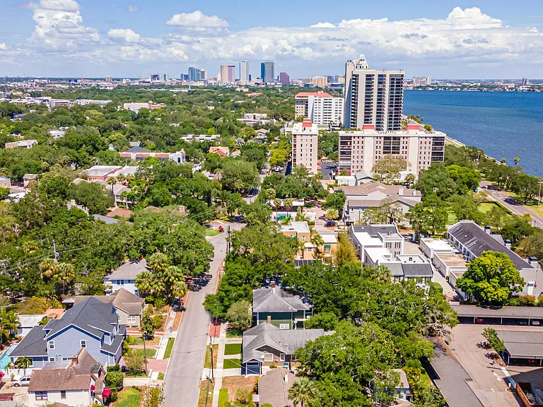 2512 W Palm Dr — Photo 7