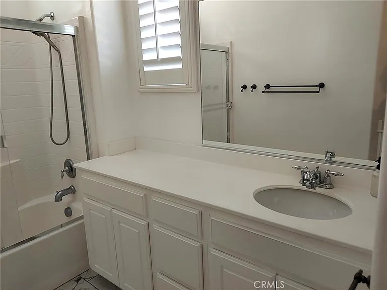 3944 Polk St #B — Photo 15