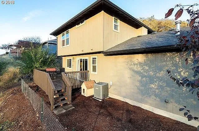 590 Northview Dr — Photo 8