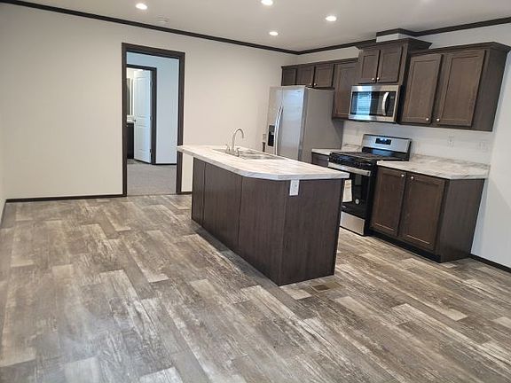 3rd image of 111 Maple Dr #48