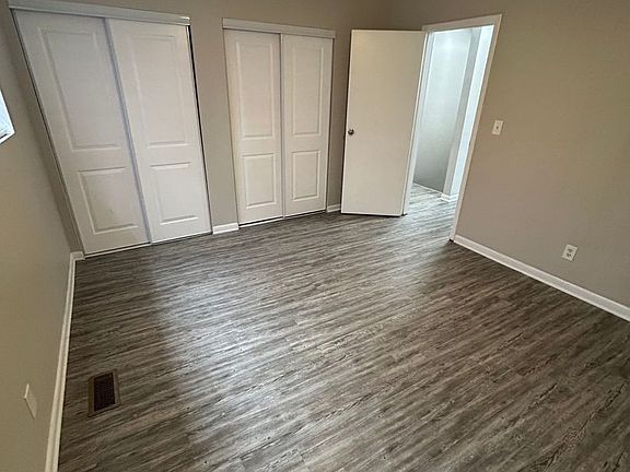 4th image of 100 Hunter Hill Rd #15