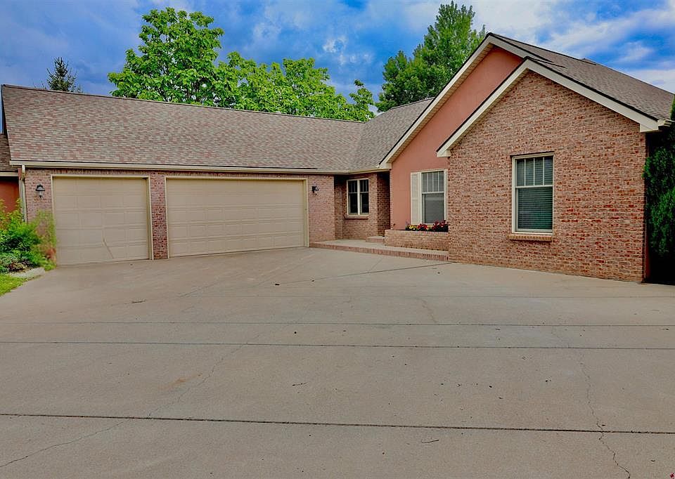 1st image of 3924 Mount Hayden Drive