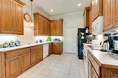 5th image of 120 Crestpark Dr #6A