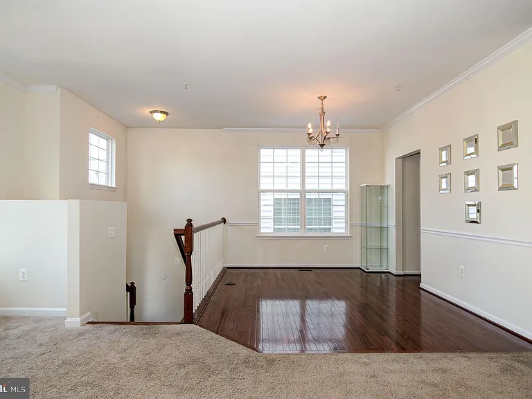 3401 Eagle Ridge Dr — Photo 3