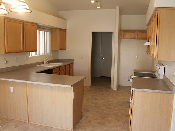 3rd image of 8748 W Echo Ln