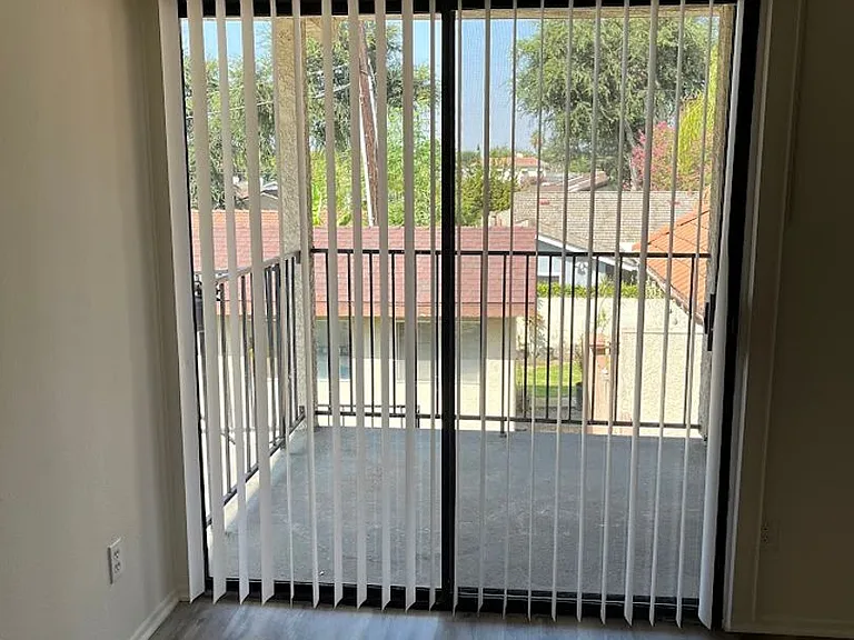 111 S Acacia Ave — Photo 18
