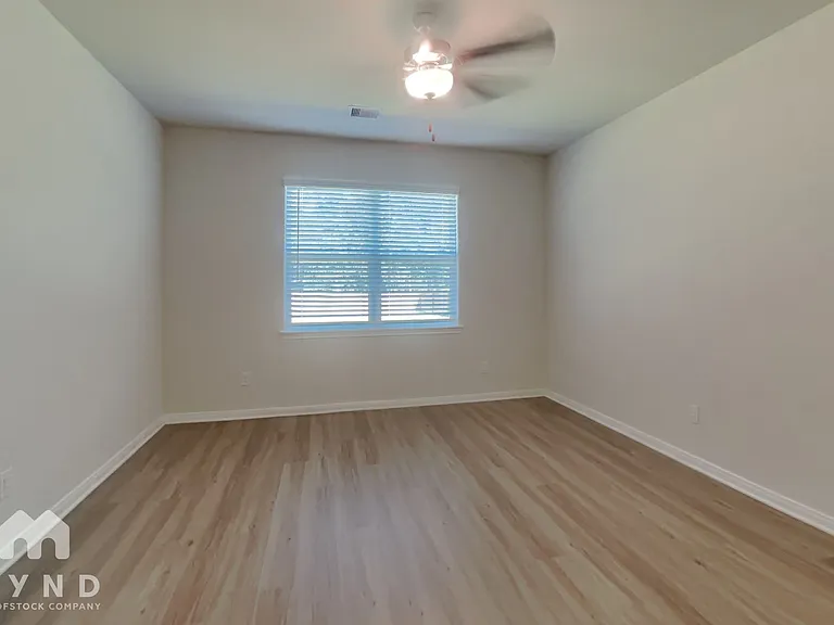 15475 Maple Terrace Dr — Photo 8