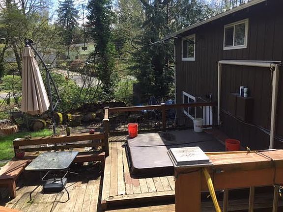 Hot tub and back deck