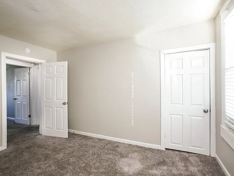 713375_019_living_room_13546237.jpg