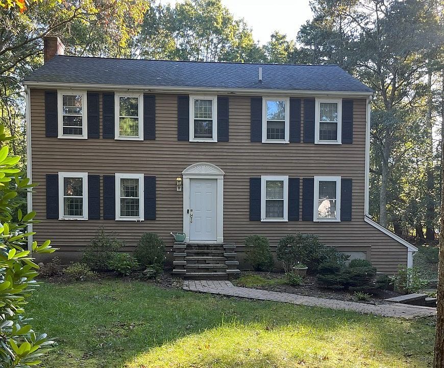 1st image of 5 Bristol Dr