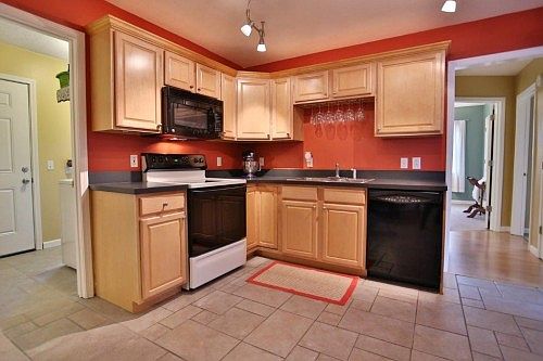 5th image of 2712 Klondike Ln