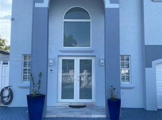 6882 SW 157th Ct, Miami, FL 33193