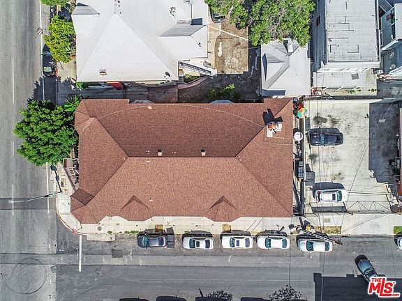 3rd image of 1231 W 8th St