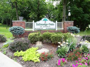 Tallmadge Oaks Apartments, Tallmadge, OH 44278