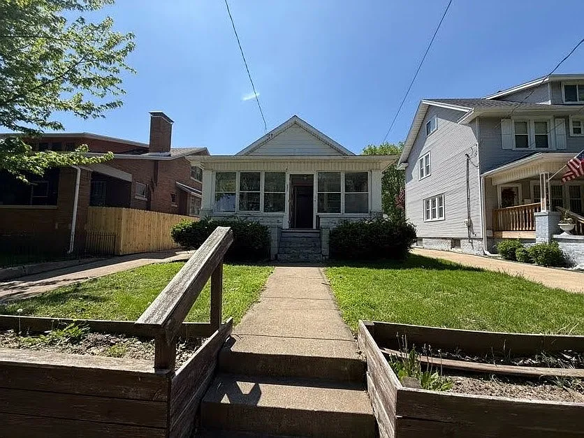 314 East McClure Avenue — Photo 2