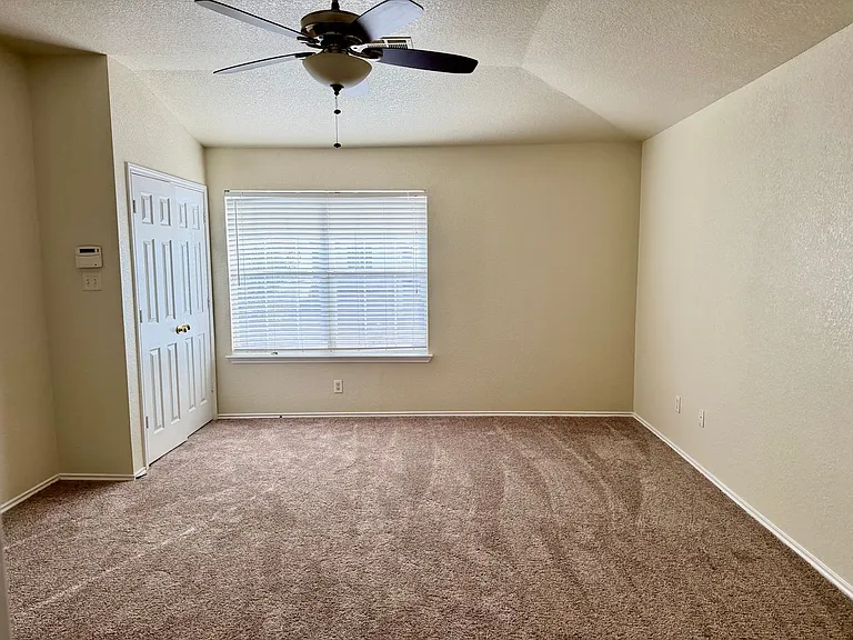 4803 Donegal Bay Ct — Photo 8