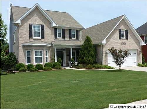 1st image of 104 Cannes Dr SE
