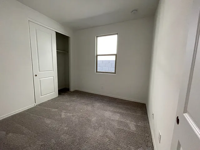 2nd bedroom