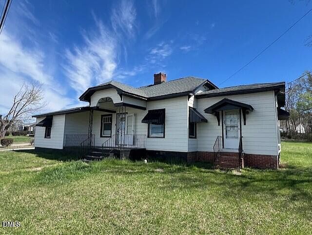 1st image of 1824 N Main St