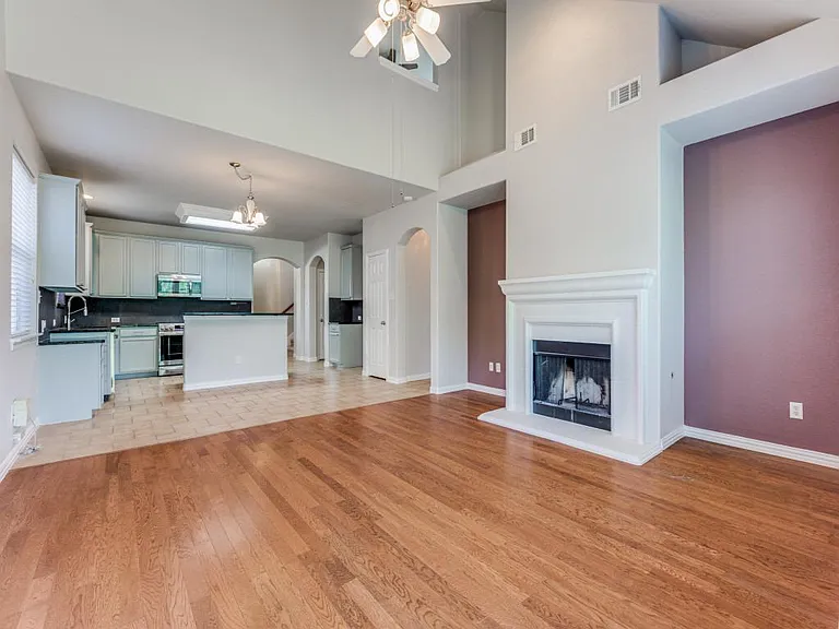 2728 Tangerine Ln — Photo 6