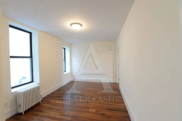 Rented by Peter Ashe | media 7