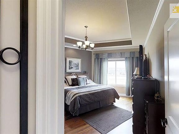 Main Level Master Bedroom Suite offers amazing view & large walk in shower