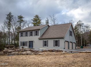 135 Lazy Eight Trl, Loganton, PA 17747