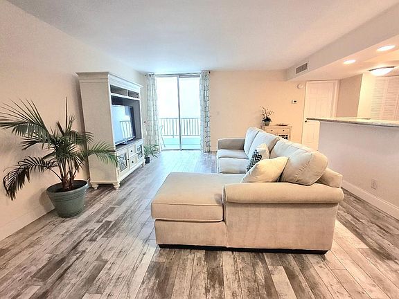 4th image of 1421 S Ocean Boulevard #301