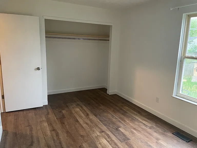 6807 Brockland Dr — Photo 4