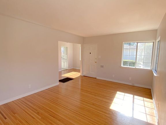 5th image of 1412 Pine Ave