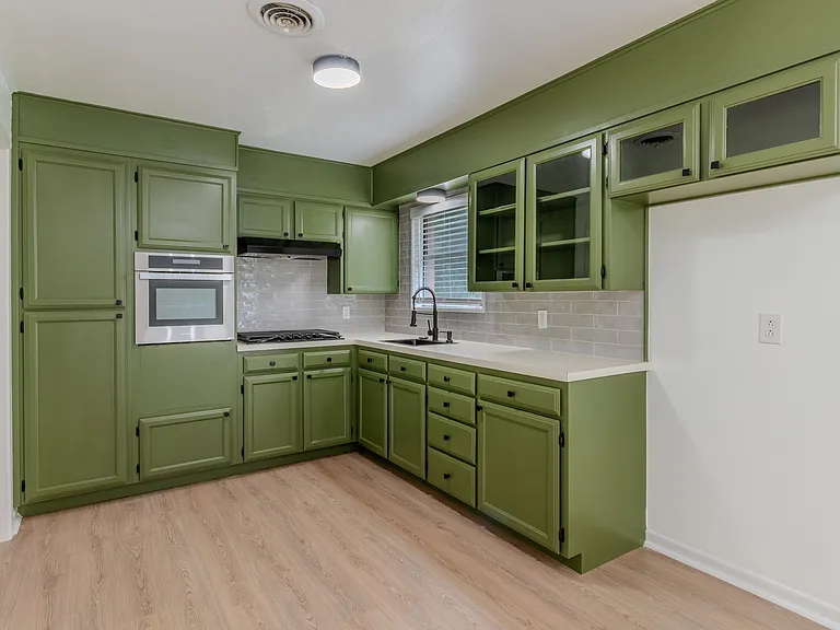 1402 Missouri Ave — Photo 20