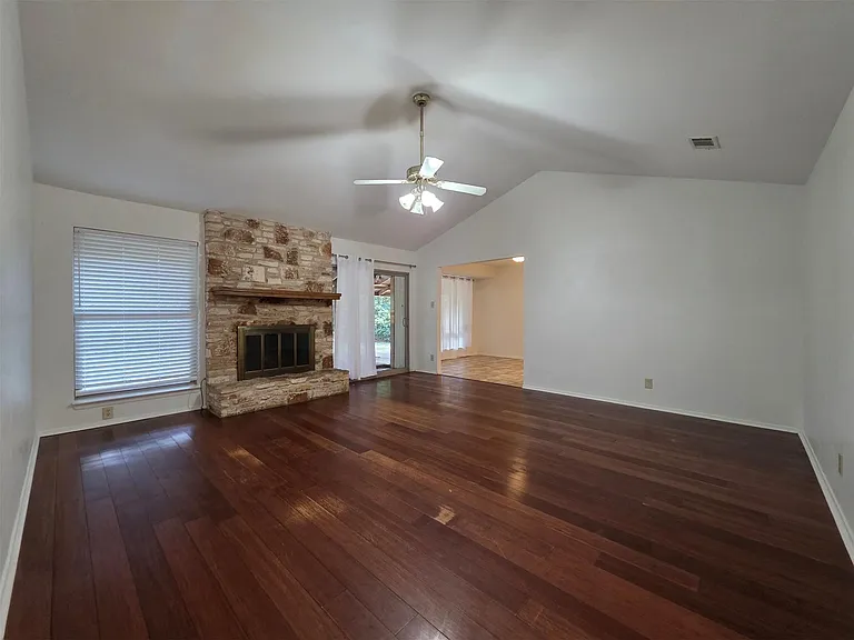 10909 Hillside Oak Ln — Photo 13