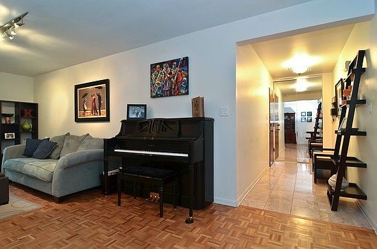 4th image of 2150 Sherman Ave APT 2A