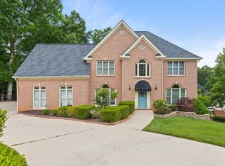 2037 Marina Cove Dr, Hixson, TN 37343