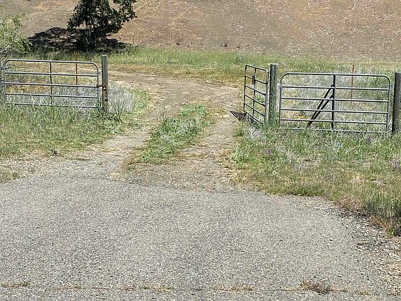 2nd image of 5450 State Highway 36 W