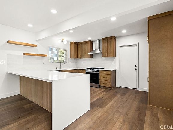 4th image of 2177 W Midwood Ln