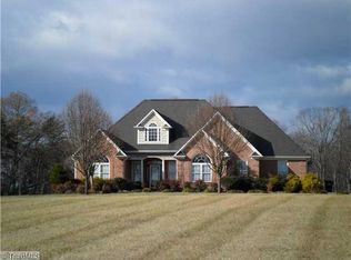 1208 SW Fleming Rd, Yadkinville, NC 27055