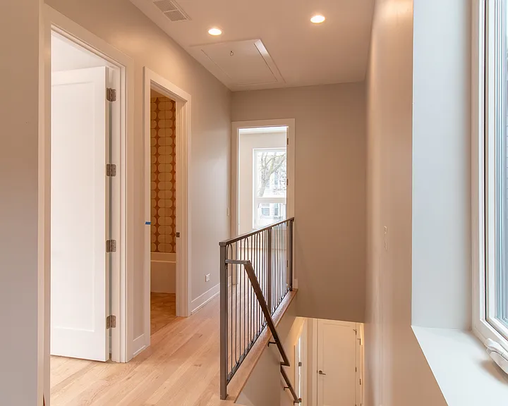 6749 S Langley Ave #B — Photo 7