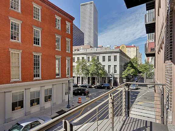 2nd image of 441 Gravier St