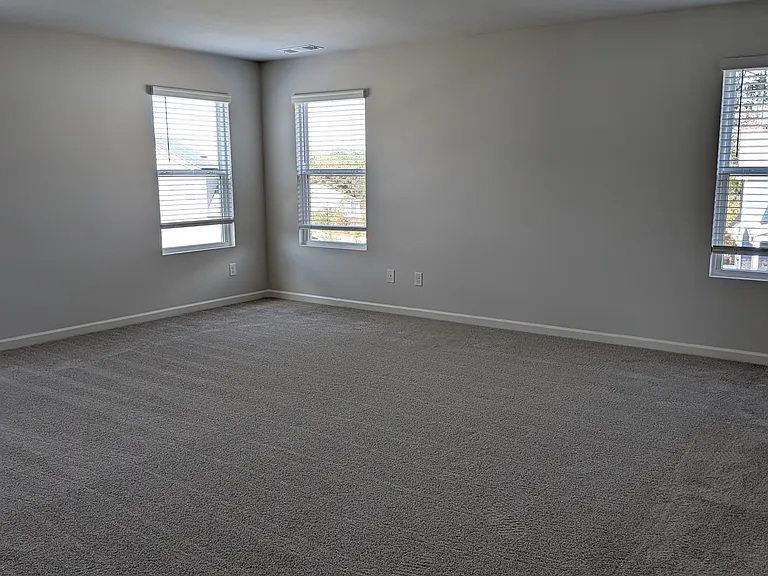 Master Bedroom - Entry View
