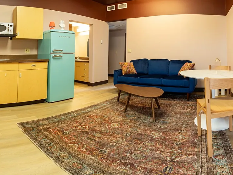 Brewster Hall — Photo 6
