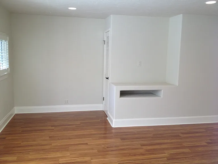 544 Lighthouse Ave — Photo 7