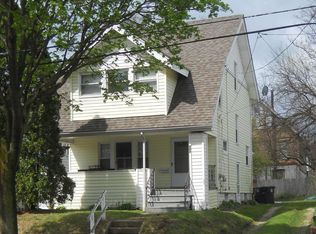 998 Berwin St, Akron, OH 44310