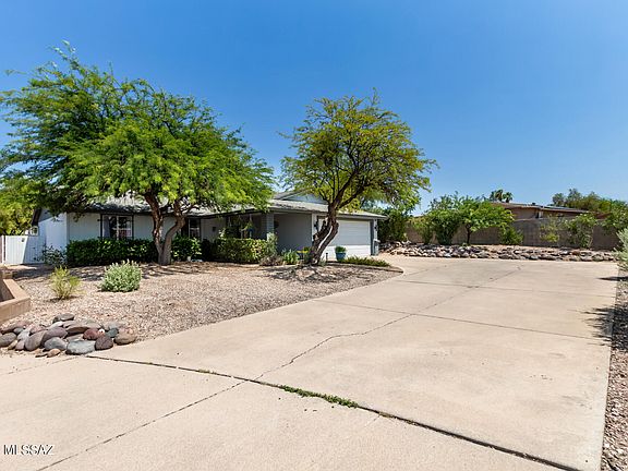 4th image of 9956 E Rosewood St