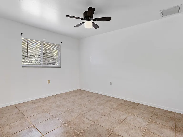 221 Meadow Rd — Photo 11