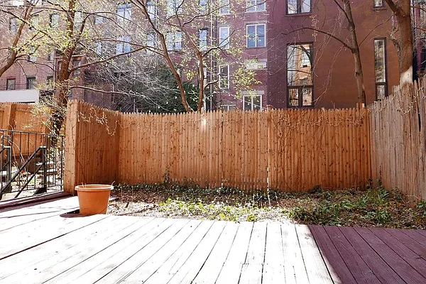 Rented by JK Dansar Corp | media 4