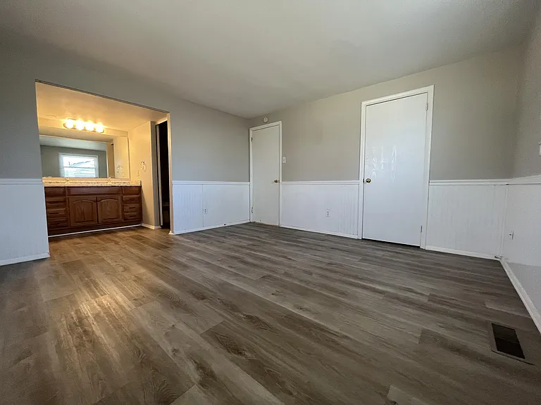 11020 McDowell Dr — Photo 21